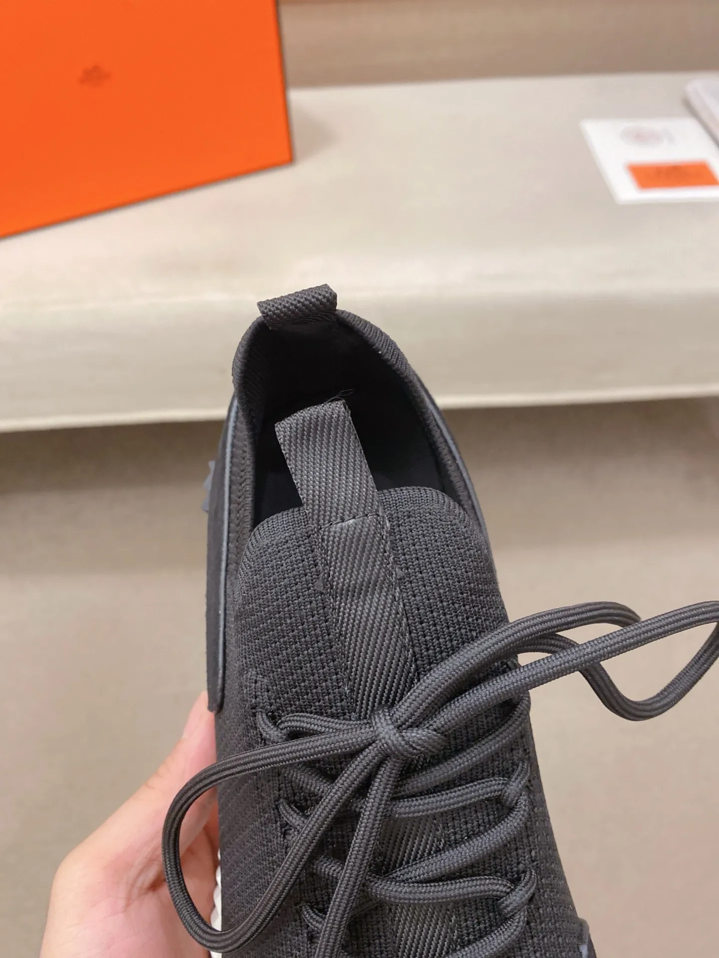 Men's clothing and shoes💰: 620💰《HERMES》【Classic Original Version】Hermès; Top 🔝 Purchasing Agency 🔍🔍Men's latest 🇺🇸 counters are on sale simultaneously, original imported from Italy ▲▲Silk cowhide with breathable fabric ▲▲ (high-end and expensive Qi·Grade) Exquisite workmanship (Italian 🇮🇹Imported water-dyed 🐂cowhide lining) Sole: Original sole provided by the original factory, ⚠️Exclusive double-layer activity·TPR·Rubber·Combined molded outsole; Super·comfortable·wear-resistant·non-slip·environmental protection The real thing is more beautiful if you take the real thing (high quality, follow the order), you can enter and exit the counter at will * Number of yards: 38·39·40·41·42·43·44# (can be customized 45.)